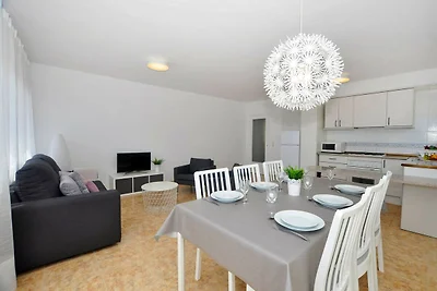 Schöne Wohnung in der Nähe der Stadt...