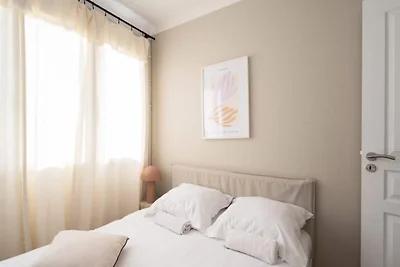 Im Lichte der Augustinerwohnungen