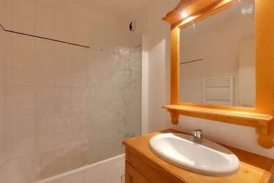 Apartment in Les Deux Alpes mit Balkon