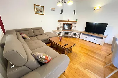 Schönes Ferienhaus mit Pool