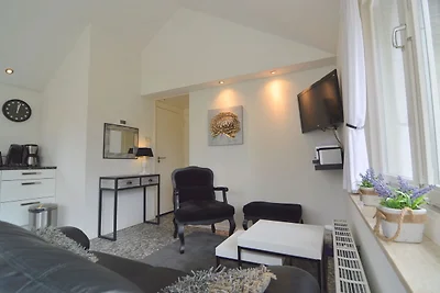 Abgeschiedene Ferienwohnung in dichtem Wald