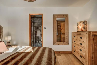 Traditional Chalet close to Flegere Lift...