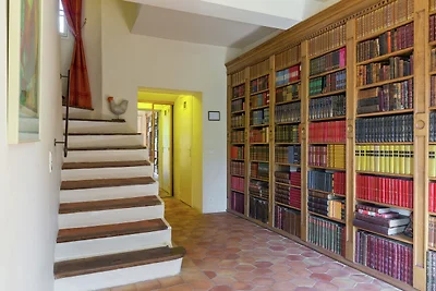 Elegante villa con piscina a Grasse