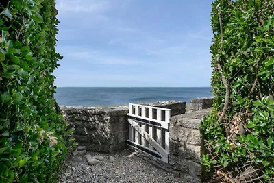 Ferienwohnung mit Meerblick, direkt am Strand