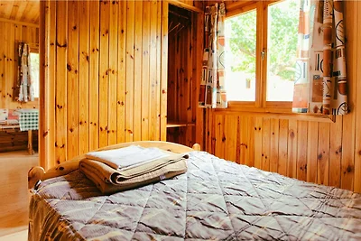 Nette bungalow met overdekt terras