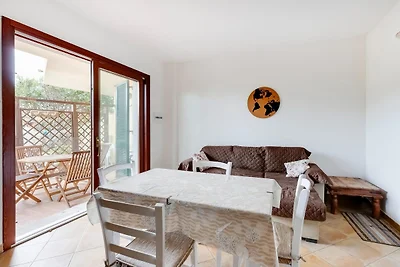 Mit privatem Garten und Klimaanlage