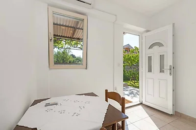 Gezellig appartement in Sibenik-Brodarica