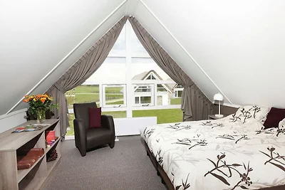 Reetgedeckte lux. Villa mit zwei Badezimmern,...