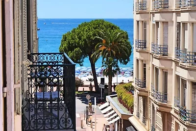 Moderne 3-Zimmer-Wohnung im Stadtzentrum, 1 M...