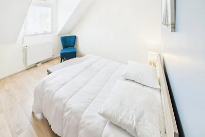 Haus nahe Skidivan Strand mit Garten