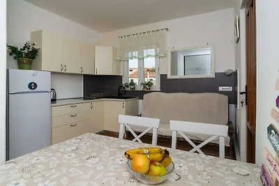 Elegant Sutivan Apartments with Balcony - Two...