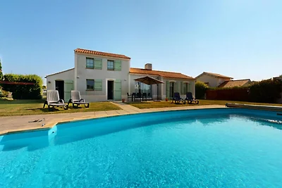 Villa bei Coex mit Pool und Golfplatz