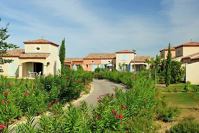 Casa a schiera con terrazza o loggia situata ...