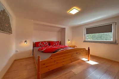 Freistehendes Haus mit Ofen, Terrasse und...