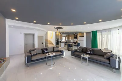 Villa a Kalkan con piscina