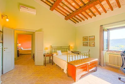 Villa d'epoca con piscina a sfioro a...