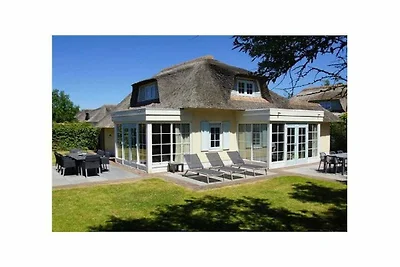 Villa in Domburg mit Schwimmbecken
