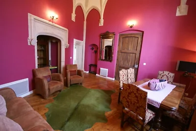 Gemütliches Schloss mit Pool