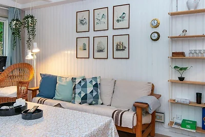 6 person holiday home in Glesborg