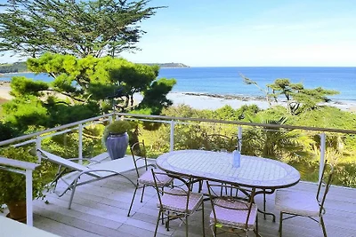 Schöne 4* Familienvilla mit Blick auf den...