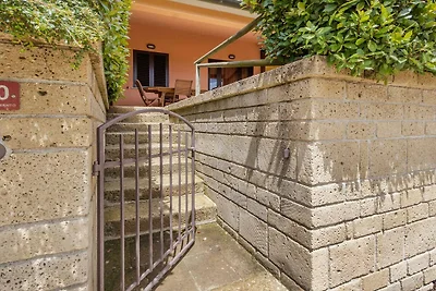 Piacevole casa vacanze a Sorano con piscina