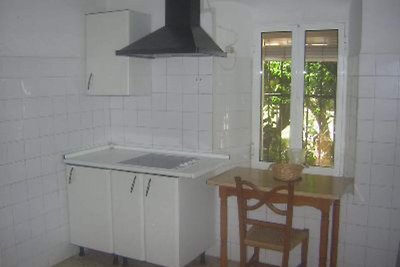 Ruim appartement in Carmona met tuin