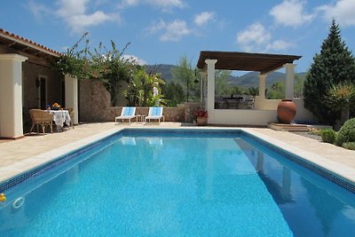 Ruhige Villa mit eigenem Swimmingpool in Cala...