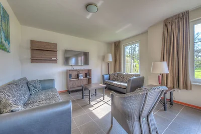 Luxusvilla mit Waschmaschine in der Nähe von ...