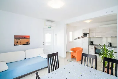 Villa Samba - Two-Bedroom Apartment with Terr...