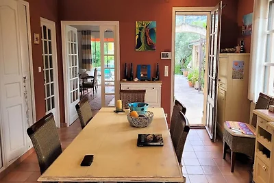 Villa in der Nähe von Avignon mit separaten...