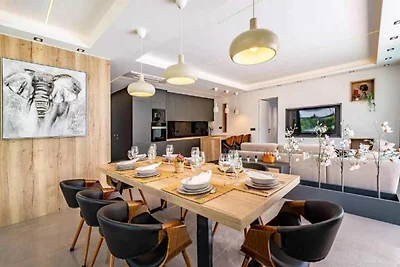 Villa Omega - Four Bedroom Villa with Swimmin...