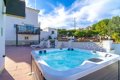 Villa in Nerja mit Pool und Jacuzzi