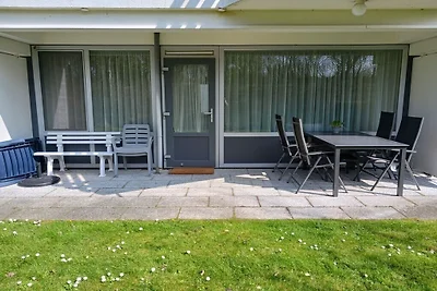 Appartement in Westkapelle met zwembad