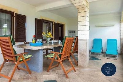 Villa Ivan apartment with terrace and sea vie...