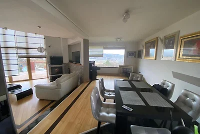Five Bedroom Villa with Terrace and Garden