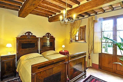 Landgut in Monte Serra mit Pool & Olivenblick