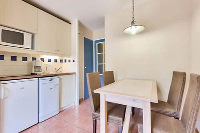 Ferienhaus in Lacanau nahe Strand & Wald