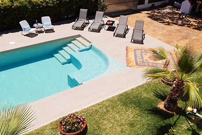 Villa with 6 bedrooms
