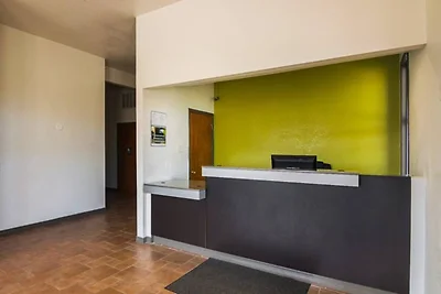 1 King Bed | Non-Smoking, Kitchen