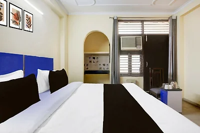 Super Hotel O Sheetla Colony