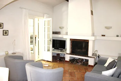 Bella casa con grande giardino