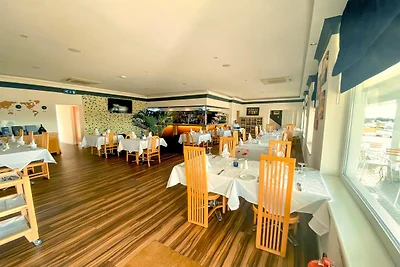 Belvilla Russel Court Hotel | Standard Triple