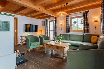 Ruhiges Chalet mit Sauna in Königsleiten
