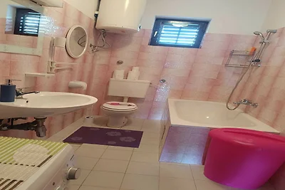 Holiday Home Višnja - Two Bedroom Holiday Hom...