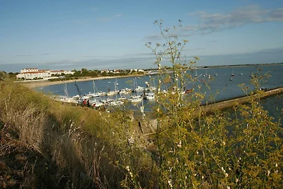 Appartamento con vista sul mare o sulla...