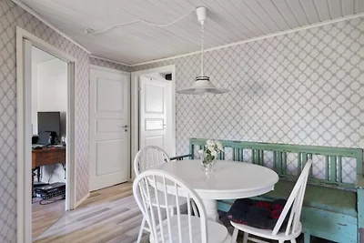 Acogedor refugio en el bosque con jacuzzi