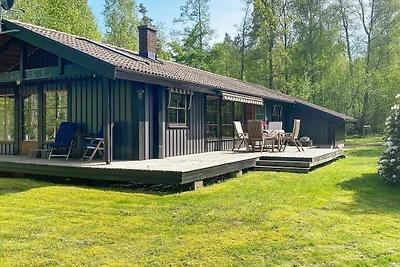 6 Personen Ferienhaus in ÖRKELLJUNGA-By Traum
