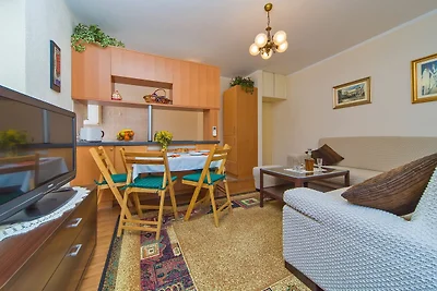 Apartment Maru - Two Bedroom Apartment with C...