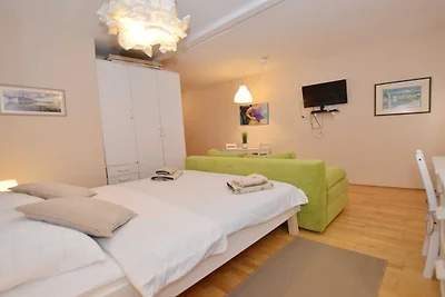 Einfaches und sonniges Studio-Apartment