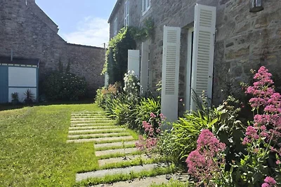 Haus in Erquy in der Nähe der Strände von...